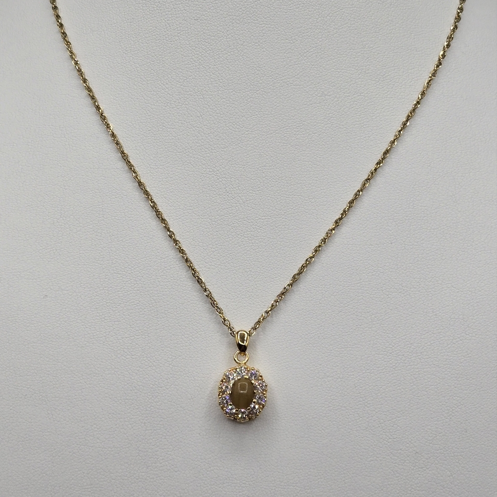 Halo Pendant Necklace Made w Swarovski Crystals Gold 18-20 inch - Picture 7 of 7